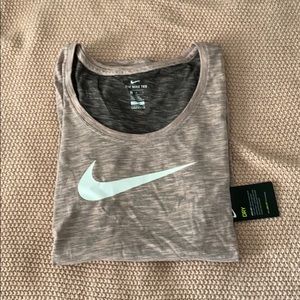 Nike workout top
